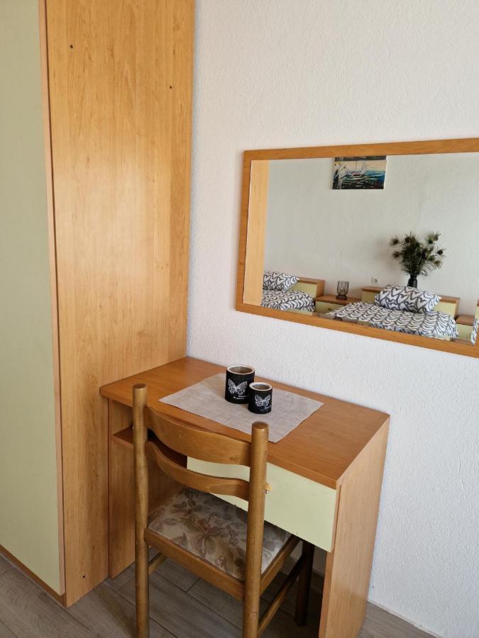 Motel "Tri Lovca" Knin Dış mekan fotoğraf