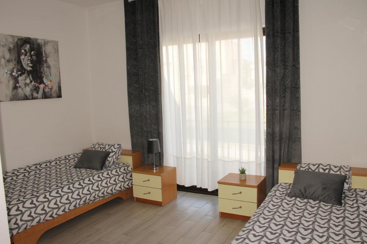 Motel "Tri Lovca" Knin Dış mekan fotoğraf