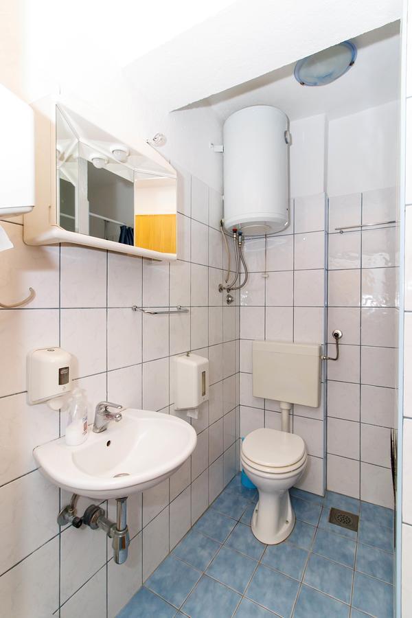 Motel "Tri Lovca" Knin Dış mekan fotoğraf